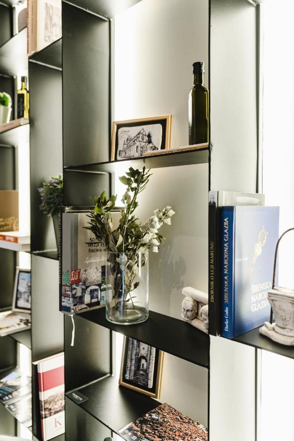 Amoretta Rooms 希贝尼克 外观 照片